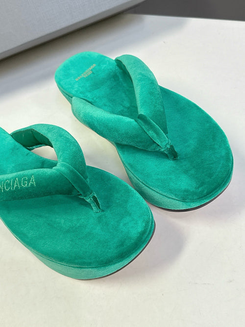 BALENCIAGA “Cloud Platform” Suede Flip-Flop Sandals