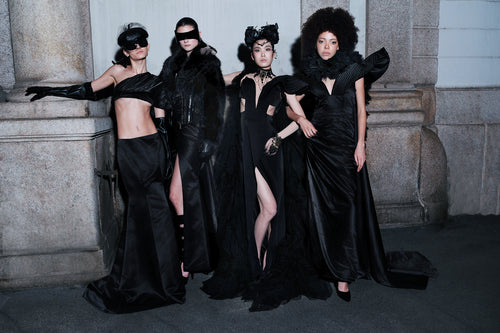 The Nocturne Sculptée Satin Ensemble