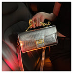 ‘Moni’ Shoulder Bag