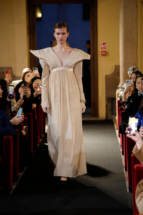 Puissance Sculptée -Aureliane Wing Column Gown