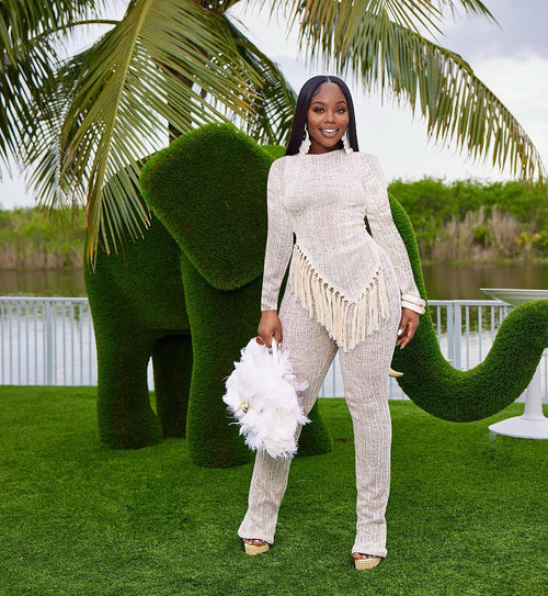 “Chic Cascade” Set