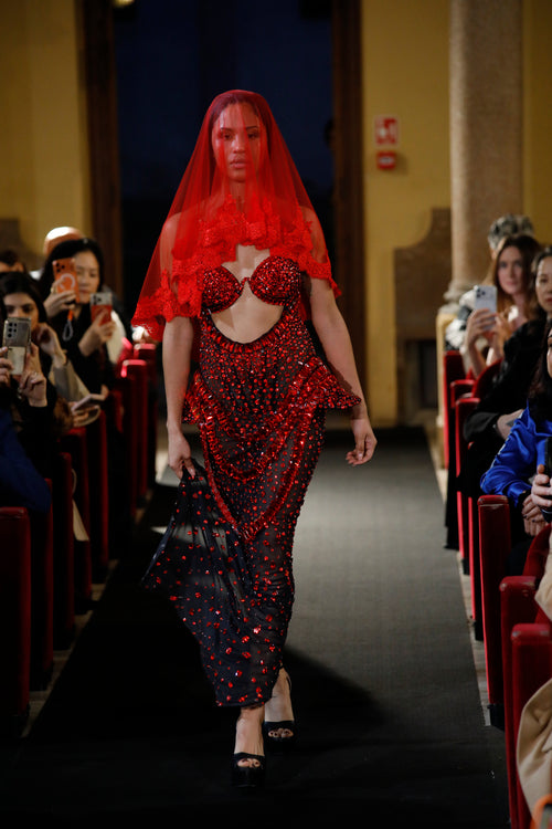 Puissance Sculptée -Rouge Ascendancy Crystal Column Gown