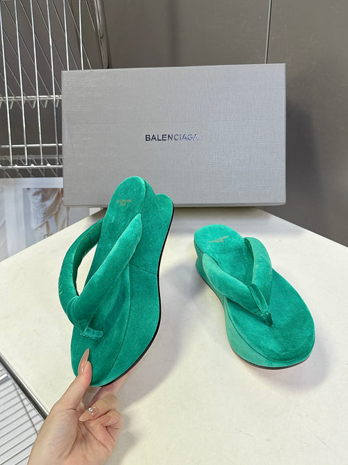 BALENCIAGA “Cloud Platform” Suede Flip-Flop Sandals