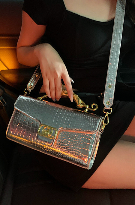 ‘Moni’ Shoulder Bag