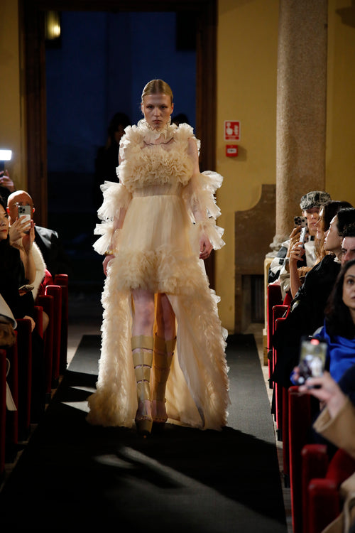Puissance Sculptée -Duchesse Élysée High-Low Couture Gown
