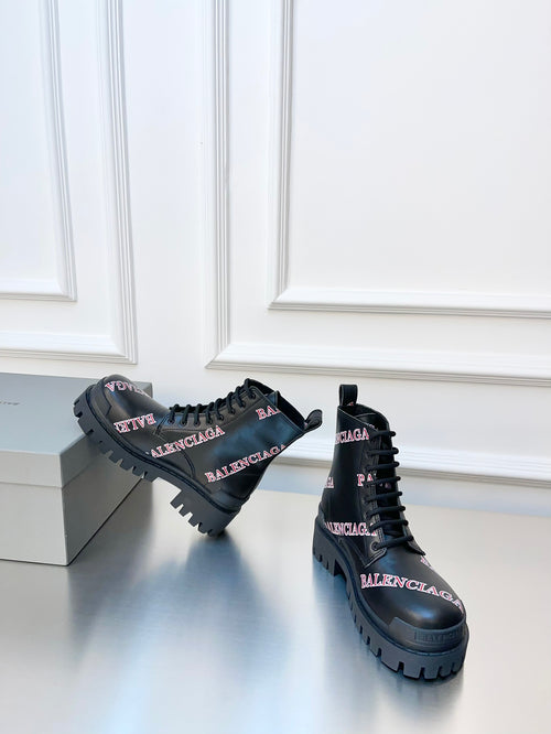 BB Allover Logo Strike Boots