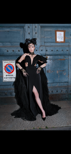 Puissance Sculptée FW27 – Noire Cathédrale Sculpted Gown