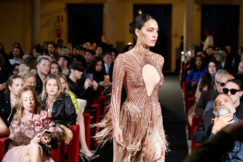 Puissance Sculptée – Aurélion Radiant Fringe Gown