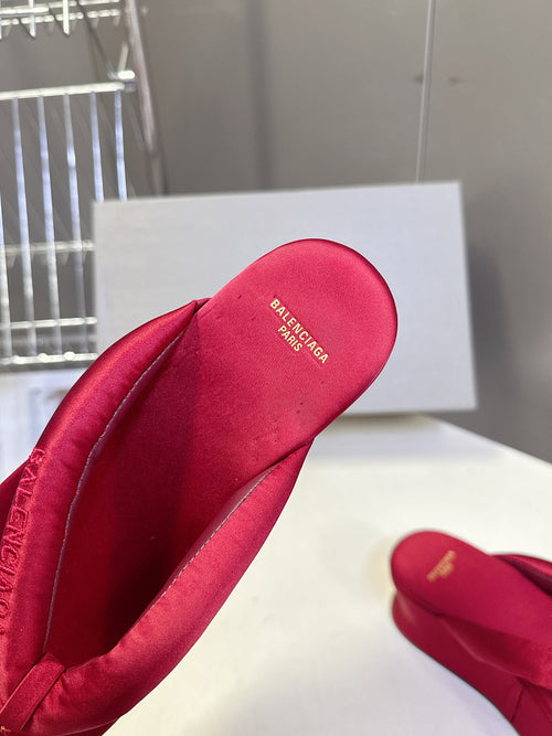BALENCIAGA “Cloud Platform” Suede Flip-Flop Sandals