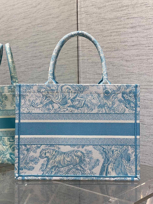 Dior Blue Toile de Jouy Book Tote – Medium