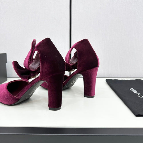 CC Velvet Pumps