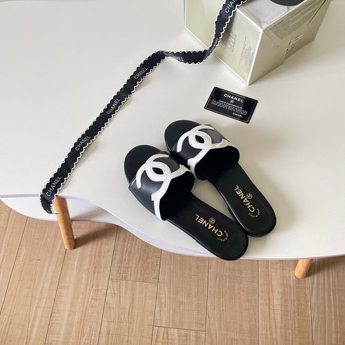CHANEL CC Leather Slide Sandals