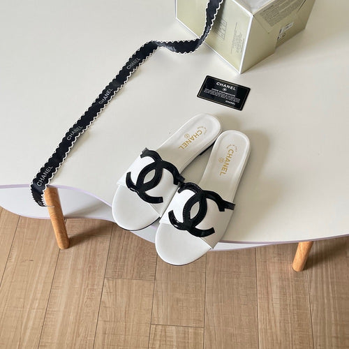 CHANEL CC Leather Slide Sandals