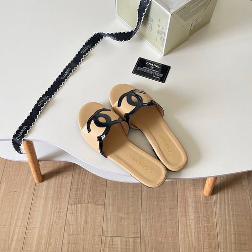 CHANEL CC Leather Slide Sandals