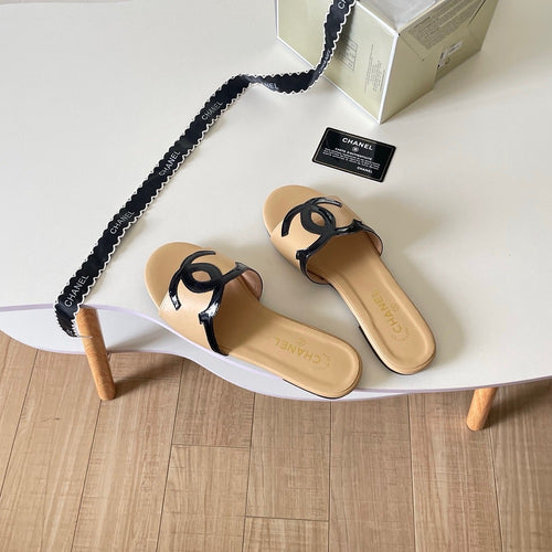 CHANEL CC Leather Slide Sandals