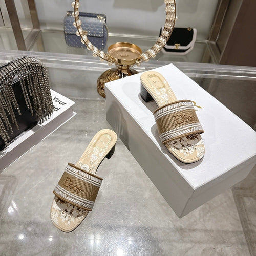 DIOR Dway Jardin d’Été Embroidered Heeled Slide