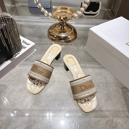 DIOR Dway Jardin d’Été Embroidered Heeled Slide