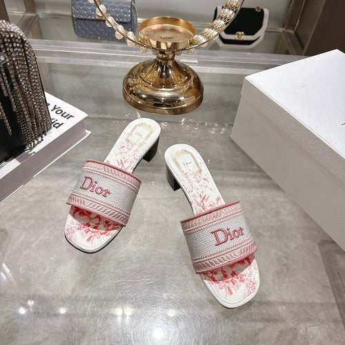 DIOR Dway Jardin d’Été Embroidered Heeled Slide