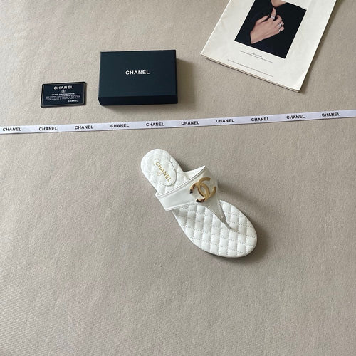 CHANEL Quilted Leather CC Thong Sandal