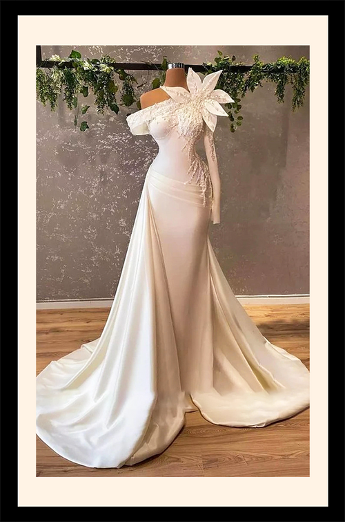 Fleur d’Éternité – Sculpted Petal Gown