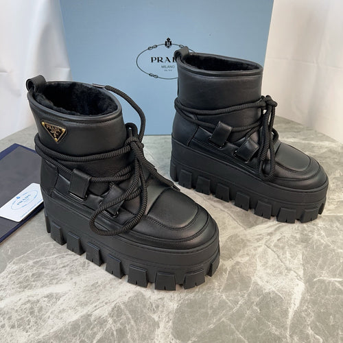 Prada Re-Nylon Gabardine Après Ski Booties in Black