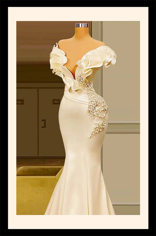 Amoura Blanche – Pearl Sculpted Gown
