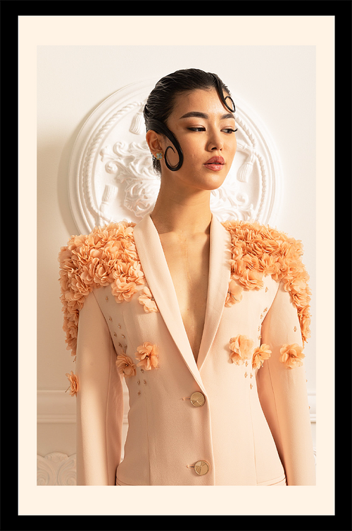 “Jardin de Soleil” 3D Floral Blazer Gown – Velour de Luxe Award Couture
