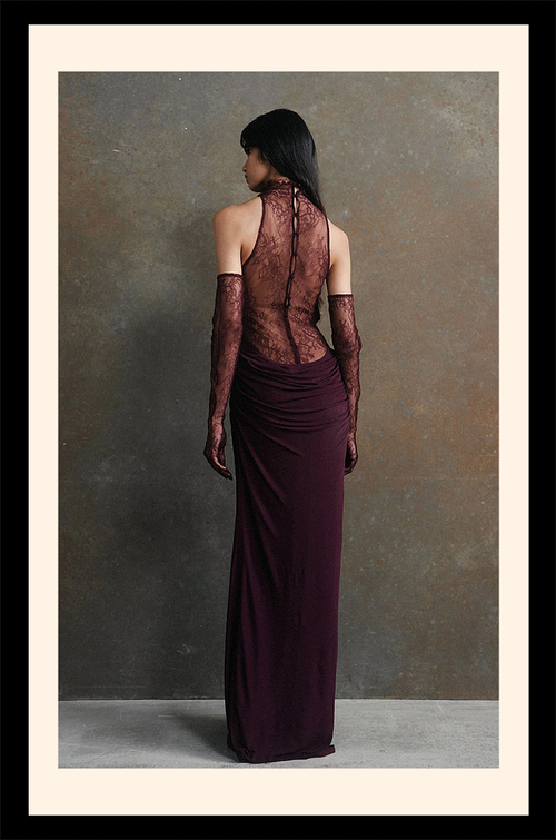 “Ravène de Minuit” Lace Gown