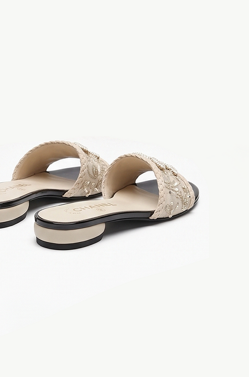Chanel Embroidered CC Sequin Slide Sandals – Ivory Noir