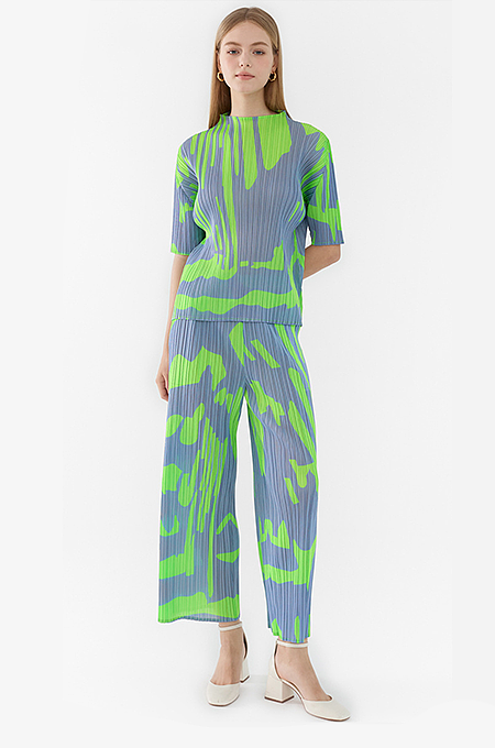 “Pixel Drip” Pleated Mirage Set