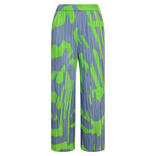 “Pixel Drip” Pleated Mirage Set