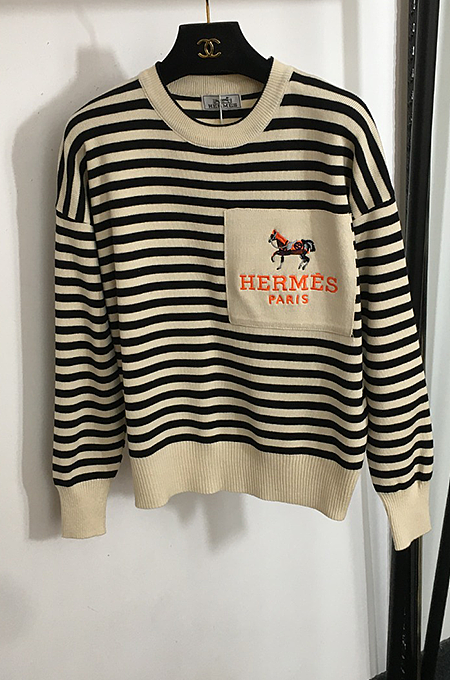 Hermès “Écurie Marinière” Striped Knit Sweater & Lounge Pant Set – Noir Crème