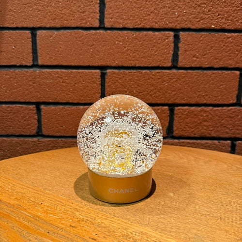 Chanel “N°5 de Noël” Luxury Snow Globe