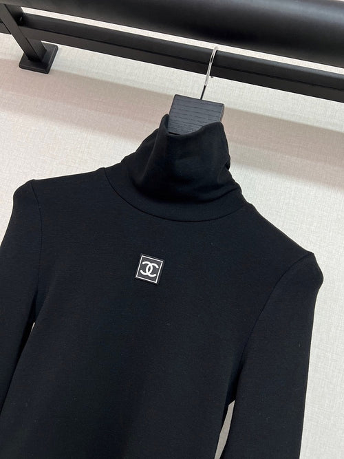 CHANEL Noir Icone Cropped Turtleneck Top