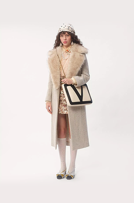 Valentino Garavani VLogo Escape Leather Tote