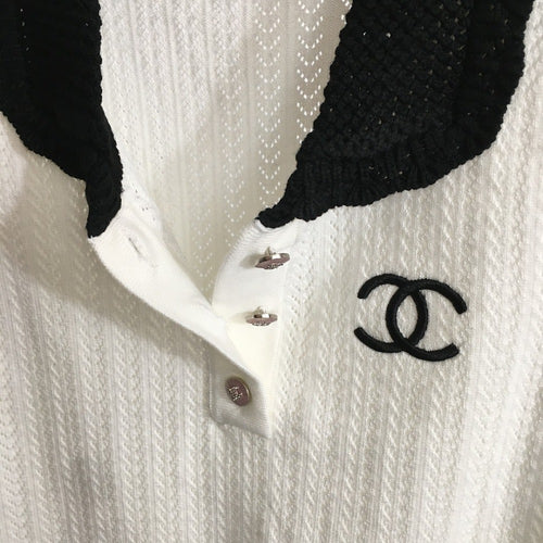 Chanel Knit Sleeveless Top with Contrast Collar – Black & Ivory