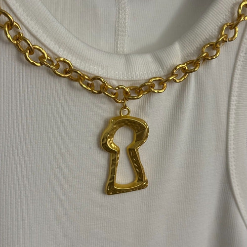 Schiaparelli “Keyhole Gold Chain” Sculpted Rib Tank — S-L