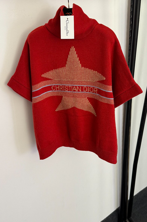 DIOR – Étoile Rouge Cashmere Knit Poncho Top