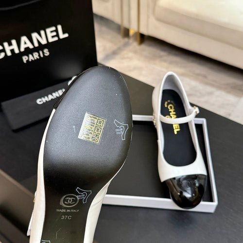 Chanel – Blanc Éclat Mary Jane Heels