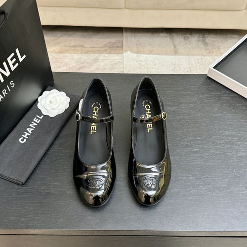 Chanel – Noir Lumière Mary Jane Heels