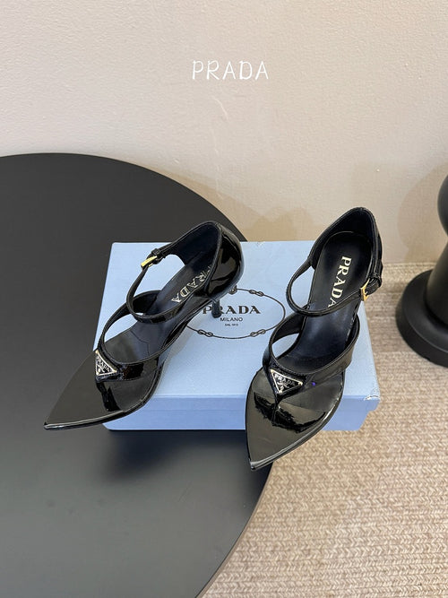 Prada – Noir Triangolo Patent Slingback Heels