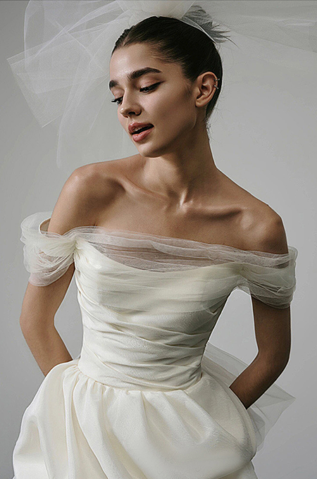 “Étoile de Lune” Silk Organza Bridal Mini – Winter 2026 NYFW Met Gala Collection