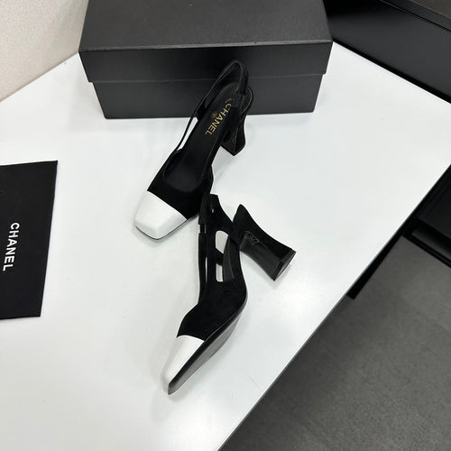 Chanel Épure Slingback Pumps – Noir & Blanc Patent Edition