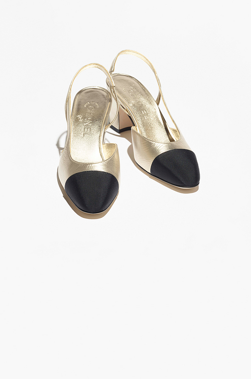 Chanel Lumière Slingback Pumps – Metallic Or & Noir Edition