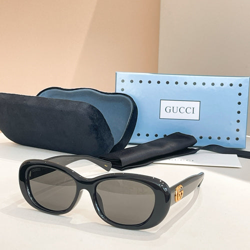 GG Oval Sunglasses