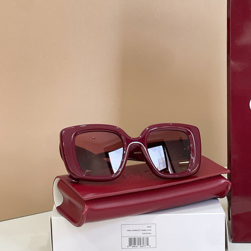Gucci GG Logo Oversized Square Sunglasses