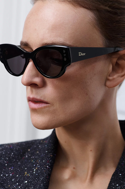 Dior Étoile Noire Cat-Eye Sunglasses – Embellished Signature Frame