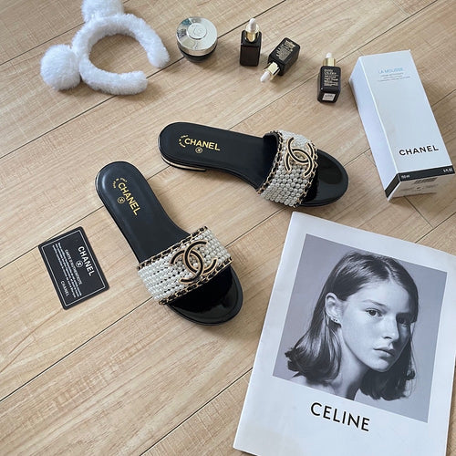 CC Pearled Mule Sandal (Limited sizes)