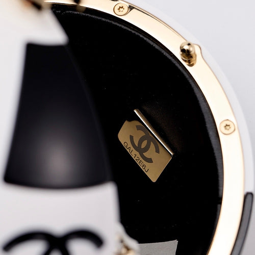 Chanel Éclipse Orb Minaudière