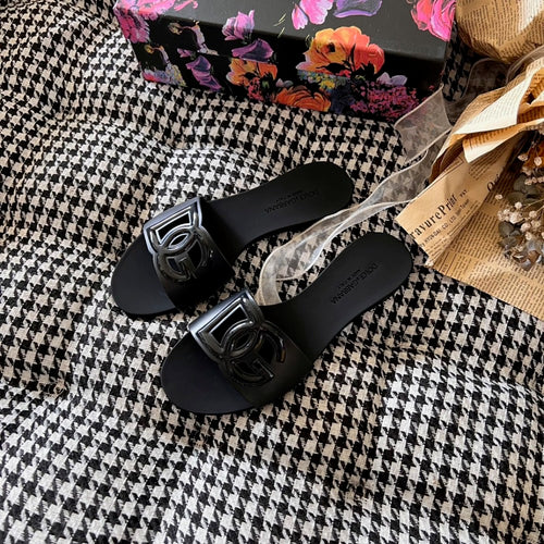 D & G Slides
